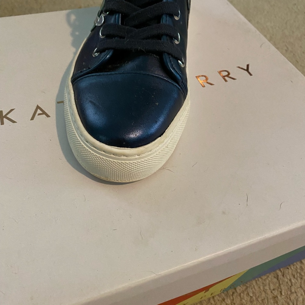 Sneakers blue metallic with silver and red stars - Picture 3 of 3